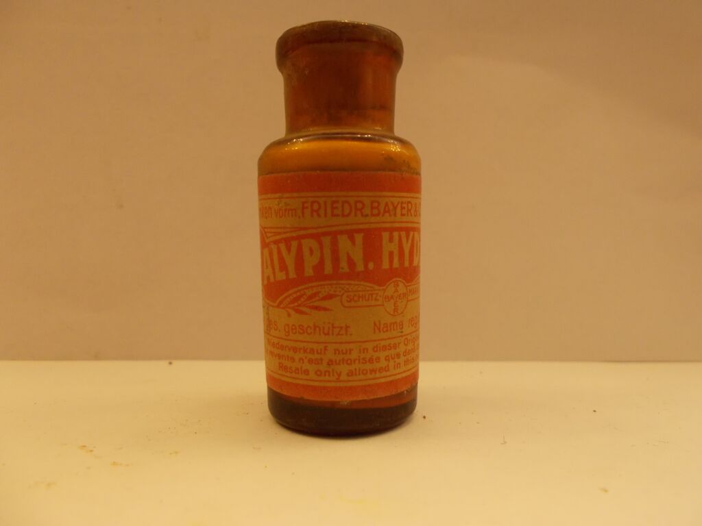 Antiguo frasco de alipina.