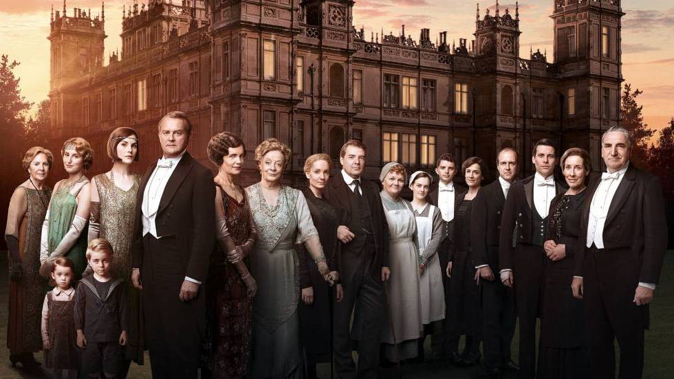 La serie Downton Abbey retrata el estilo de vida de principios de siglo XX y la rigurosa jerarqua del servicio domstico de la poca.