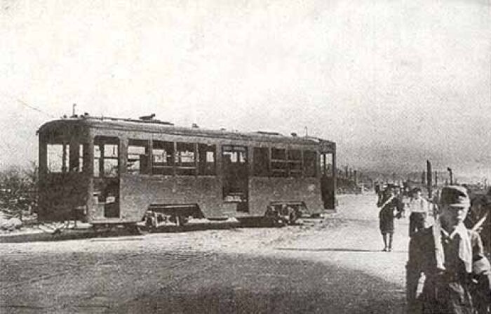 Tranva del ferrocarril elctrico de Hiroshima, destruido por el bombardeo atmico del 6 de agosto de 1945. El vagn (# 651) fue posteriormente restaurado.