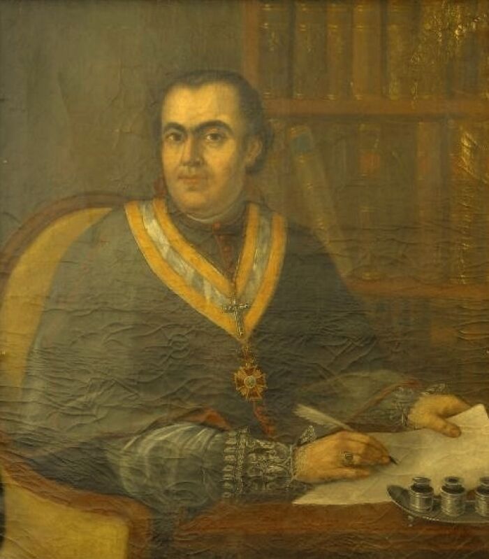 El prelado Leonardo Santander Villavicencio (1768-1832) fue obispo de Quito, obispo de Jaca y de Astorga, cannigo magistral de la Iglesia colegial del Divino Salvador de Sevilla 