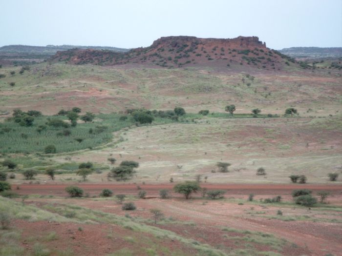 Cerro testigo u otero: Meseta de Dori, Burkina Faso.