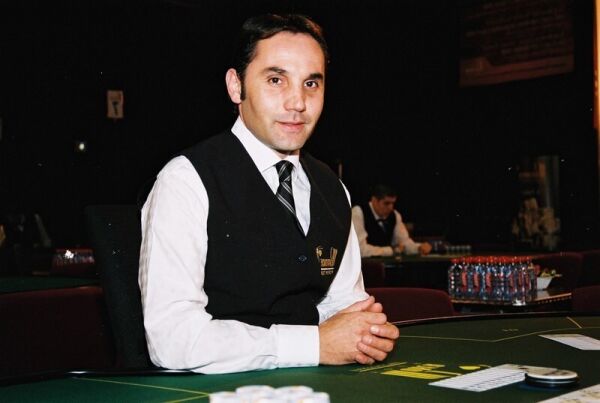 Croupier o dealer de casino