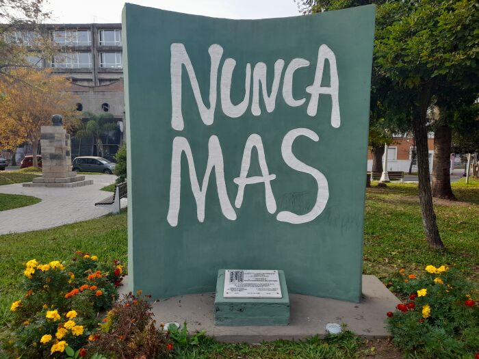 Monumento  homenaje a los desaparecidos en la Argentina durante su ltima dictadura militar