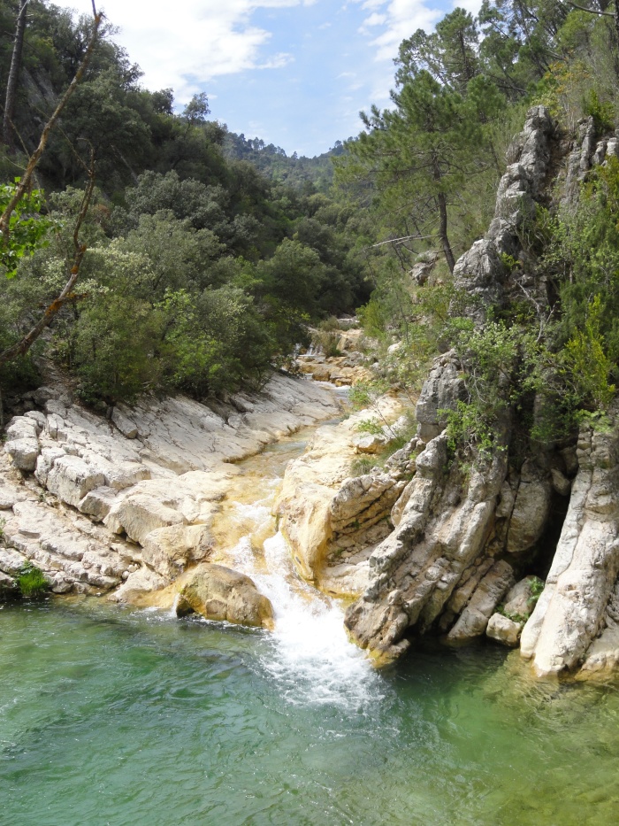 Sinclinal en Arroyo de las Truchas